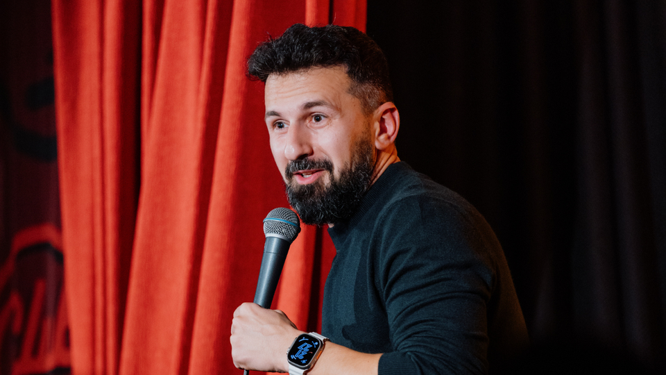 STAND-UP COMEDY
